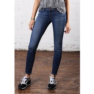 PAIGE Verdugo Ultra Skinny Jean Midrise Dark size 30 Transcend #1394521-2289